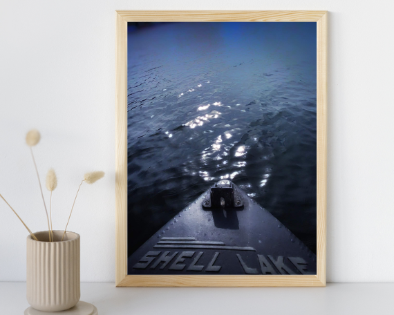 Retro Waters Art Print